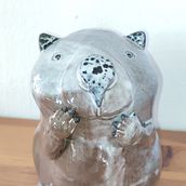Mein Abschlussprojekt für den Kurs: Charakterdesign mit Keramik: Erforsche Farbe und Textur. Character Design, Arts, Crafts, Fine Arts, Sculpture, and Ceramics project by zoobical - 02.19.2023