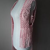 Mi proyecto del curso: Macramé: crea prendas de ropa únicas. Accessor, Design, Arts, Crafts, Fiber Arts, Macramé, and Textile Design project by susathaller - 02.21.2023