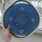 My project for course: Basket Weaving for Beginners: The Coiling Technique. Un progetto di Design di accessori, Artigianato, Fashion design, Fiber Art e Textile Design di Olya Romanchuk - 22.02.2023