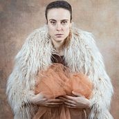 Il mio progetto del corso: Fotografia di moda e ritocco digitale. Un proyecto de Fotografía, Dirección de arte, Diseño de iluminación, Post-producción fotográfica		, Retoque fotográfico, Fotografía de moda, Fotografía de retrato, Fotografía de estudio, Fotografía digital, Fotografía artística y Fotografía en interiores de Margherita Giglio - 21.01.2022