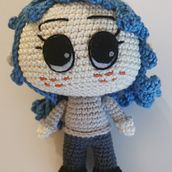 Bambolina amigurumi! . Un proyecto de Artesanía, Tejido, Crochet, Amigurumi y Diseño textil de letizia_ranghi - 25.02.2022