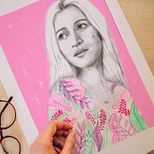 Mi proyecto del curso: Retrato con lápiz, técnicas de color y Photoshop. Traditional illustration, Fine Arts, Pencil Drawing, Drawing, Digital Illustration, and Portrait Drawing project by Giuliana Barreto - 02.28.2023