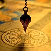 Worldbuilding: iníciate en la narrativa fantástica. Writing, Stor, telling, Narrative, Fiction Writing, and Creative Writing project by Alma Diana Zatarain Sánchez - 02.28.2023