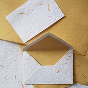 Il mio progetto del corso: Carta riciclata fatta a mano: crea uno stationery set. Arts, Crafts, Fine Arts, Paper Craft, Bookbinding, DIY, Stationer, and Design project by lidiadel - 03.01.2023