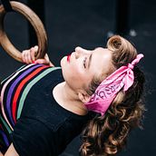 My project for course: Environmental Portraiture: Capture People in Their Own Space. Photograph, Portrait Photograph, Documentar, Photograph, Lifest, and le Photograph project by fonnie86 - 02.27.2023