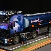 Build of scale truck custom made for close friend. Fine Arts, Sculpture, Stor, telling, Fiber Arts, Acr, lic Painting, and Decorative Painting project by Will Rooijakkers - 03.03.2023