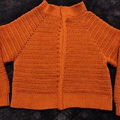 Mi proyecto del curso: Top-down: prendas a crochet de una sola pieza. Fashion Design, Fiber Arts, DIY, Crochet, and Textile Design project by Rosalía Lara G - 01.05.2023