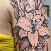 My project for course: Botanical Tattoo with Pointillism. Un proyecto de Ilustración tradicional, Diseño de tatuajes e Ilustración botánica de Melissa De Jesus - 05.03.2023