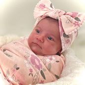 Mi proyecto del curso: Introducción a la fotografía newborn. Photograph, Portrait Photograph, Studio Photograph, Lifest, le Photograph & Interior Photograph project by LIZAMARI TORRES ALVARADO - 03.09.2023