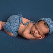 Mi proyecto del curso: Introducción a la fotografía newborn. Photograph, Portrait Photograph, Studio Photograph, Lifest, le Photograph & Interior Photograph project by brendaevelynferreyra - 03.09.2023