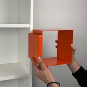 CLIPSHELF: IKEA Billy add-on for PURSTAHL. Un progetto di Design, Design e creazione di mobili e Architettura d'interni di Michael Hilgers - 10.03.2023