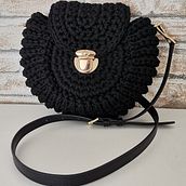 Crochet Cross body bag. Un projet de Créativité de Anna - 09.03.2023