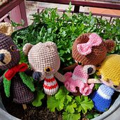 Mi proyecto del curso: Amigurumis: tejido de marionetas de dedo a crochet. Crochet, Amigurumi, and Textile Design project by ezcaray2015 - 03.12.2023