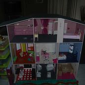 Maisons de poupée . Arts, and Crafts project by Muriel Lux - 03.15.2023