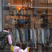 Rotulación | LEIZE . Un proyecto de Diseño de carteles de Exteriorizate - 15.03.2023