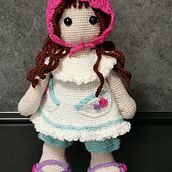 Bambola amigurumi . Crochet project by Sonia Rossi - 03.18.2023