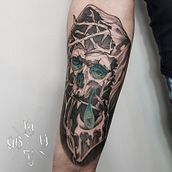 Mój tatuaż z kursu: Tatuaż techniką „blackwork” z użyciem cienkich linii. Tattoo Design project by Damian Parzyszek - 03.20.2023