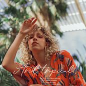Editorial Arid tropical . Un proyecto de Fotografía de moda de Paula Blazquez Cordoba - 04.06.2021