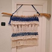 Mi proyecto del curso: Introducción al macramé: creación de un tapiz decorativo. Un proyecto de Diseño de complementos, Artesanía, Diseño de interiores, Decoración de interiores, Tejido, Macramé y Diseño textil de felikaran - 15.03.2023