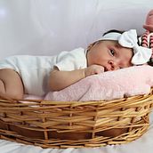 Mi proyecto del curso: Introducción a la fotografía newborn. Photograph, Portrait Photograph, Studio Photograph, Lifest, le Photograph & Interior Photograph project by sofiabitancurt94 - 03.20.2023