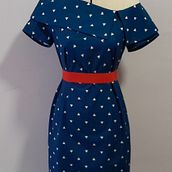 Mi proyecto del curso: Máquina de coser para principiantes: crea tu primer vestido. Un proyecto de Diseño de moda, Costura, DIY, Patronaje y confección			 de anavadeviaje - 22.03.2023