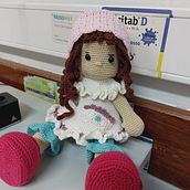 Meu projeto do curso: Amigurumi: crie bonecas com estilo romântico. Arts, Crafts, To, Design, Fiber Arts, Crochet, Amigurumi, and Textile Design project by Leonor Salicio - 03.26.2023