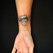 My project for course: Introduction to Etching Tattoos. Tattoo Design project by laura.caparrelli7 - 03.27.2023