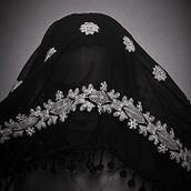 Se mantenha na espreita. Observe.. Photograph, Photographic Lighting, and Fashion Photograph project by Carlos André Leão - 12.11.2022