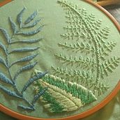 Mi proyecto del curso: Bordado con aguja: crea una composición vegetal. Un progetto di Illustrazione tradizionale, Ricamo, Teoria del colore e Textile Design di baphpal - 31.10.2022