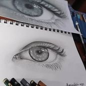 Olho Realista em Grafite. Een project van Tekening met potlood,  Tekening y  Creativiteit van Mónica Juliá - 08.04.2023