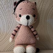 Mein Abschlussprojekt für den Kurs: Amigurumi: Häkle und designe lebendige Figuren. Arts, Crafts, Fiber Arts, Art To, s, Creating with Kids, Crochet, and Amigurumi project by coco2u - 04.10.2023