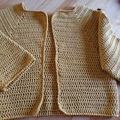 Mi proyecto del curso: Top-down: prendas a crochet de una sola pieza. Projekt z dziedziny Projektowanie mod,  Tkactwo, DIY, Sz, dełkowanie, Wzornictwo tekst i liów użytkownika nicole_caneda - 17.04.2023