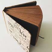 Encuadernación . Bookbinding project by Paulina Mimi - 04.16.2023