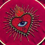 Mon projet du cours : Portraits brodés en perles. Accessor, Design, Embroider, Decoration, and Textile Design project by lisamarieaudet - 04.15.2023