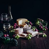 Mi proyecto del curso: Fotografía dark mood para proyectos gastronómicos. Food Photograph, Instagram Photograph, Food St, and ling project by Evelyn Pernas - 04.18.2023