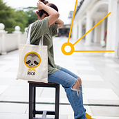 TOTE BAG ARTEVITA® ECO SLOTH TICO. Design, Graphic Design, and Fashion Design project by Artevita Estudio - 04.21.2023