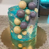 Mi proyecto del curso: Cake design: técnicas decorativas modernas . Design de Helena Vivas - 04.23.2023