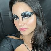 Meu projeto do curso: Introdução a técnicas de maquiagem profissional. Un progetto di Cinema, video e TV, Direzione artistica, Fashion design e Fotografia di moda di k4lyope - 23.04.2023