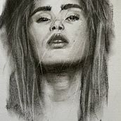 Mein Abschlussprojekt für den Kurs: Künstlerisches Porträt mit Kohlestift: die Atmosphäre. Un proyecto de Ilustración tradicional, Bellas Artes, Dibujo, Dibujo de Retrato, Dibujo realista y Dibujo artístico de ramonaja - 28.04.2023