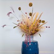 Meu projeto do curso: Design de arranjos com flores secas e preservadas. Interior Design, L, scape Architecture, Decoration, DIY, Floral, and Plant Design project by celina_neco - 05.02.2023