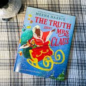 The Truth About Mrs. Claus Cover Lettering Ein Projekt aus dem Bereich Lettering von Alanna Flowers - 03.05.2023