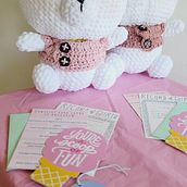 Mi proyecto del curso: Amigurumis: personas tejidas a crochet. Arts, Crafts, To, Design, Fiber Arts, Crochet, Amigurumi, and Textile Design project by Jennifer Jazmín Saavedra Camacho - 05.05.2023