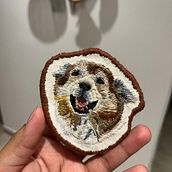 Mi proyecto del curso: Accesorios bordados: crea miniaturas de mascotas con needle painting Ein Projekt aus dem Bereich Schmuckdesign und Stickerei von Gabriela Merizalde - 07.05.2023