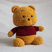 Winnie the pooh . Amigurumi, Design, and Character Design project by Anaïs Marie - 05.08.2023