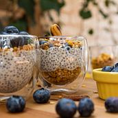 Chia Pudding. Photograph, Photograph, Post-production, Product Photograph, Digital Photograph, and Photographic Composition project by Gerusa Pozzo Rosa - 03.05.2023