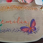 Mi proyecto del curso: Técnicas básicas para bordar letras. Embroider, and Textile Design project by Erin Rodríguez Castro - 05.13.2023