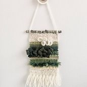 My project for course: Hand Weaving Techniques for Beginners . Arts, Crafts, Decoration, Fiber Arts, Weaving, and Textile Design project by Maria Toriello - 05.16.2023