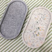 Mi proyecto del curso: Accesorios para el hogar de terrazo con resina Jesmonite. Arts, Crafts, Furniture Design, and Making project by Rocio Caldelas - 05.13.2023