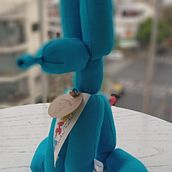 Balloon Rabbit como resultado final. Traditional illustration, and Design project by Claudio Cañete - 01.01.2023