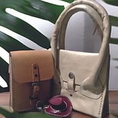 Mi proyecto del curso: Creación de bolsos de cuero artesanales para principiantes. Design, Accessor, Design, Arts, Crafts, and Sewing project by Iván Caita - 05.18.2023